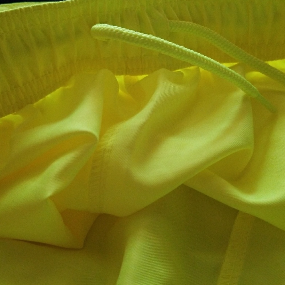 Nike Dry-Fit, gree shorts, Sz M - Picture 3 of 4